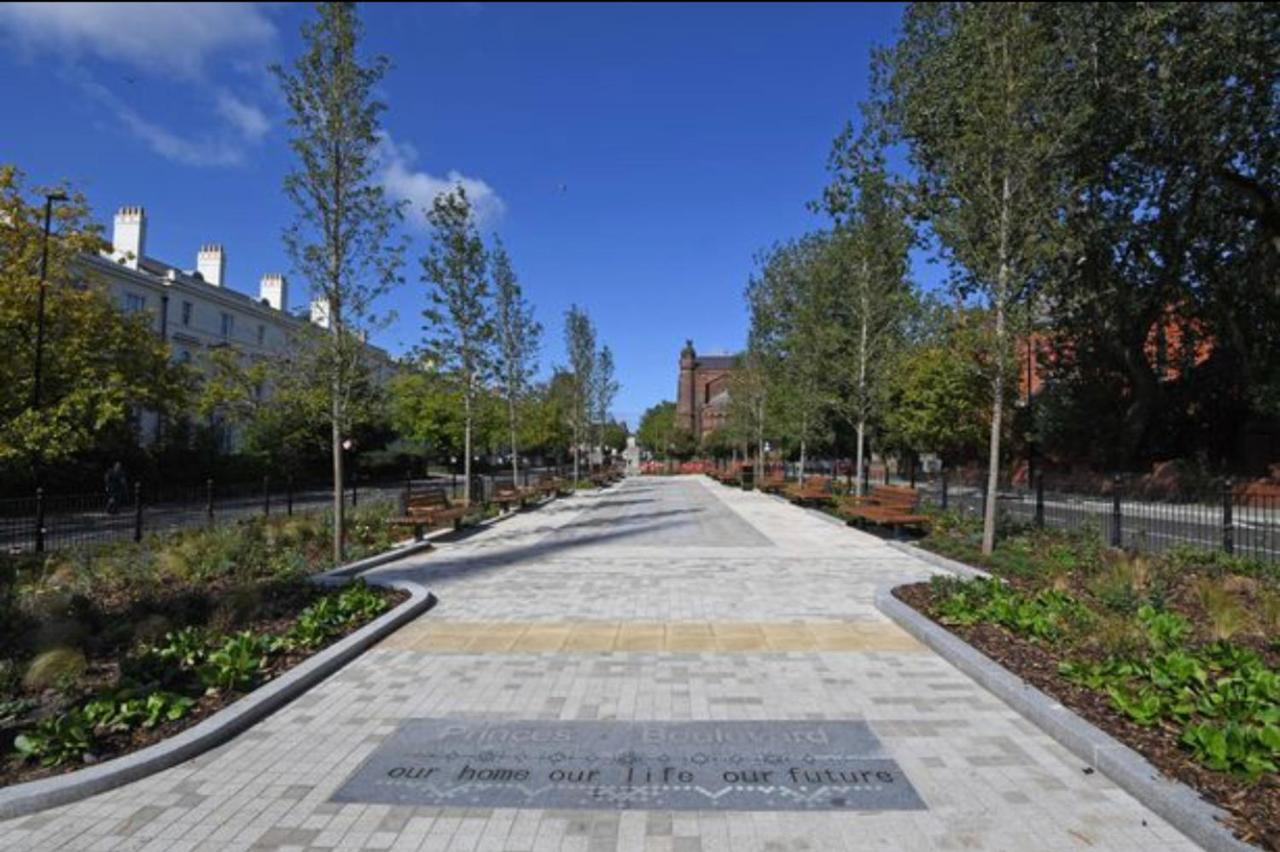 Adeamstays Provides Beautiful Centrally Located 1 And 2 Bed Apartments On Liverpools Boulevard Eksteriør bilde