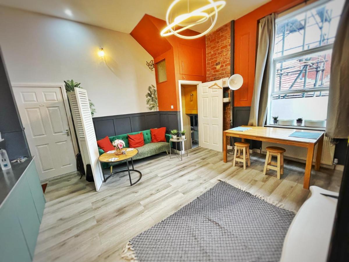 Adeamstays Provides Beautiful Centrally Located 1 And 2 Bed Apartments On Liverpools Boulevard Eksteriør bilde