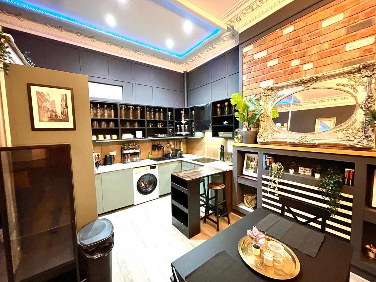 Adeamstays Provides Beautiful Centrally Located 1 And 2 Bed Apartments On Liverpools Boulevard Eksteriør bilde
