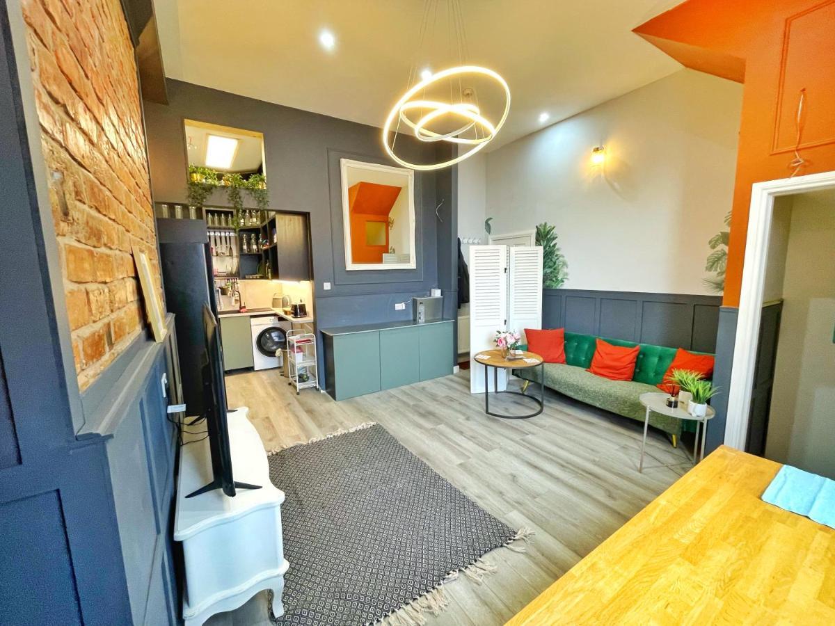 Adeamstays Provides Beautiful Centrally Located 1 And 2 Bed Apartments On Liverpools Boulevard Eksteriør bilde