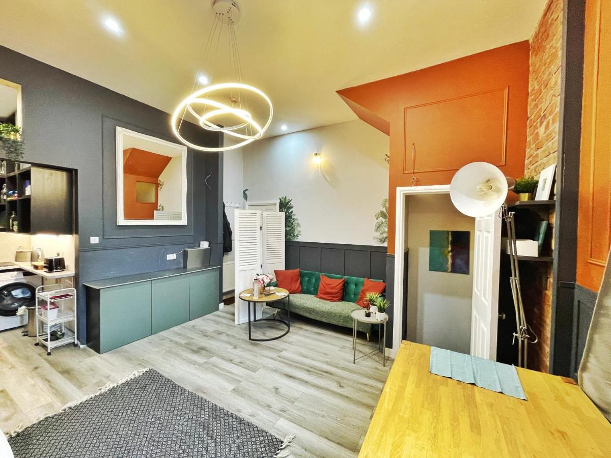Adeamstays Provides Beautiful Centrally Located 1 And 2 Bed Apartments On Liverpools Boulevard Eksteriør bilde