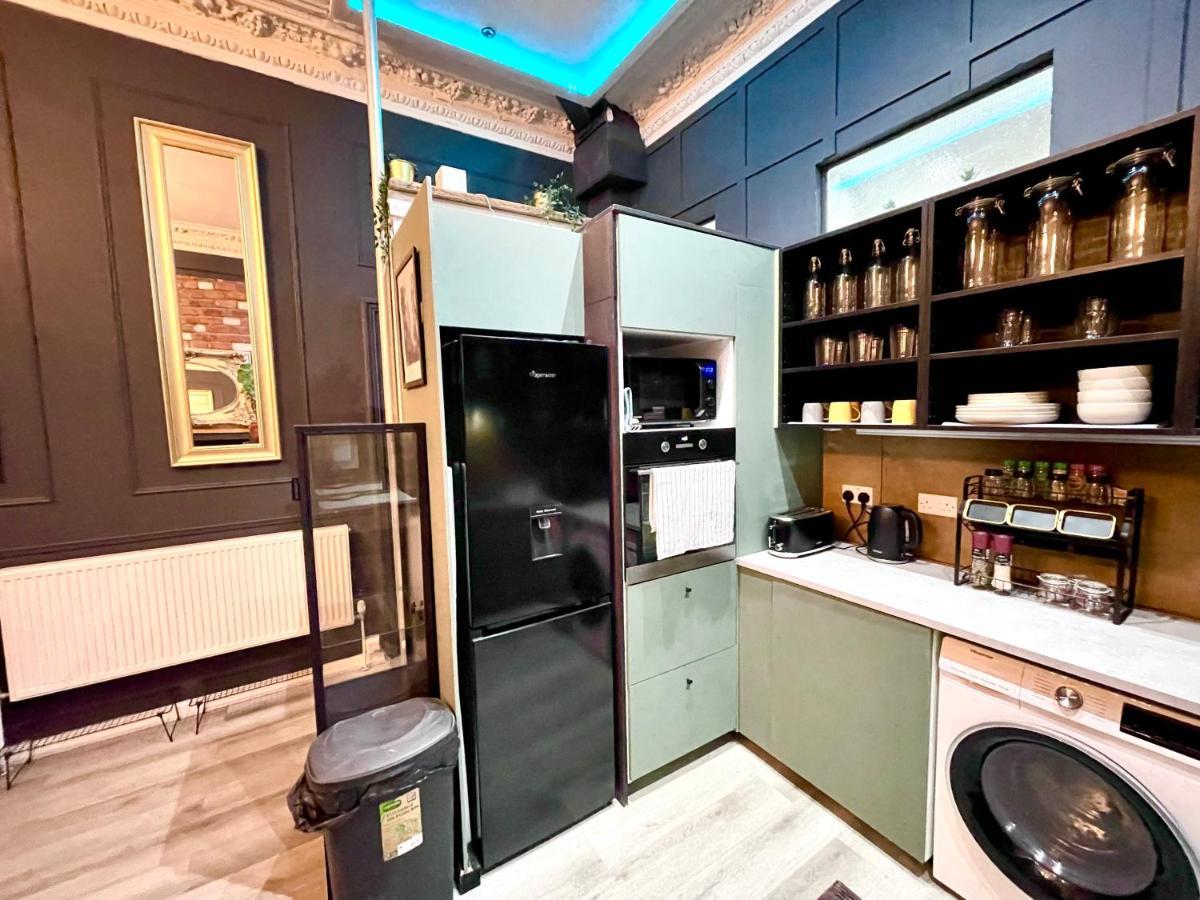Adeamstays Provides Beautiful Centrally Located 1 And 2 Bed Apartments On Liverpools Boulevard Eksteriør bilde
