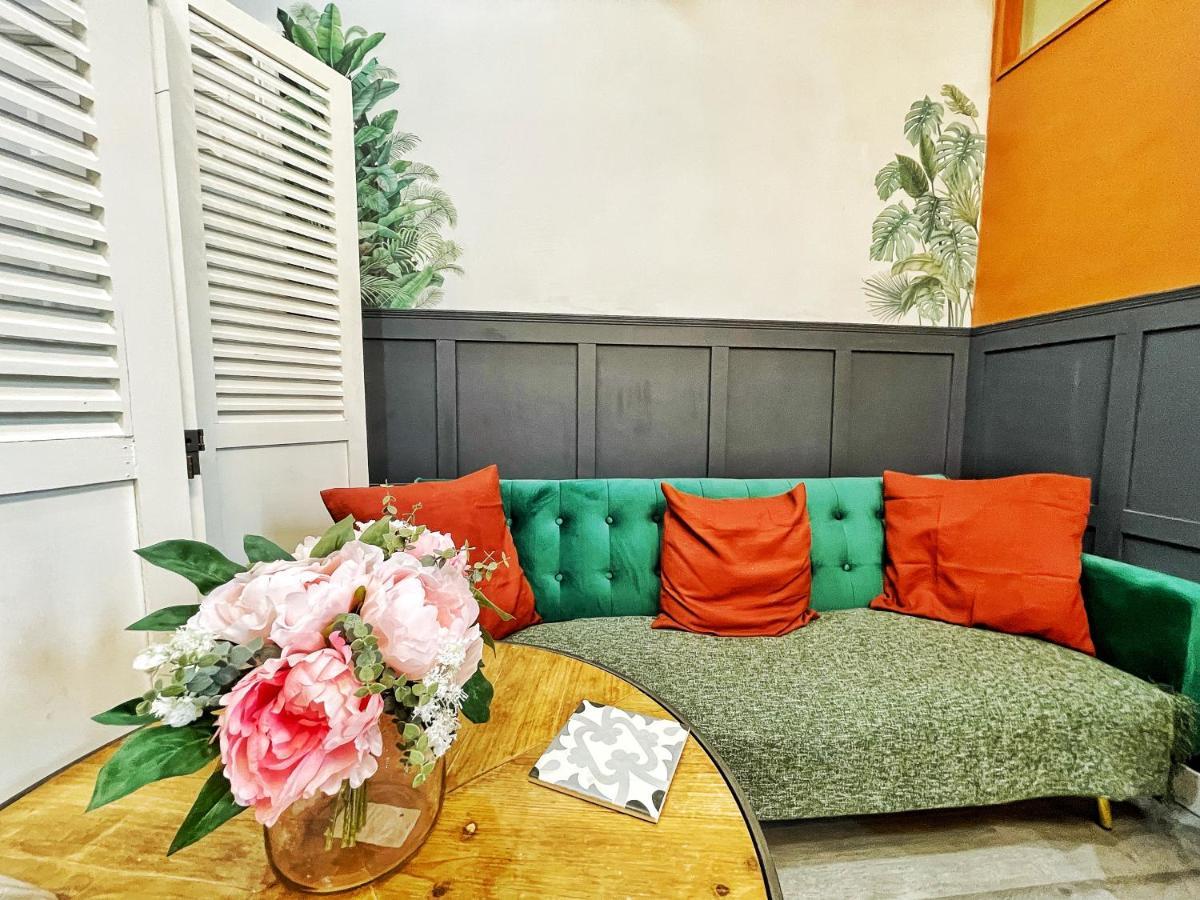 Adeamstays Provides Beautiful Centrally Located 1 And 2 Bed Apartments On Liverpools Boulevard Eksteriør bilde